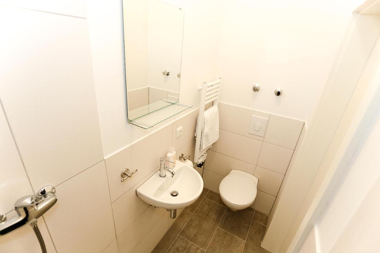 Studio Apartments Nahe Messe Nuremberg Luaran gambar